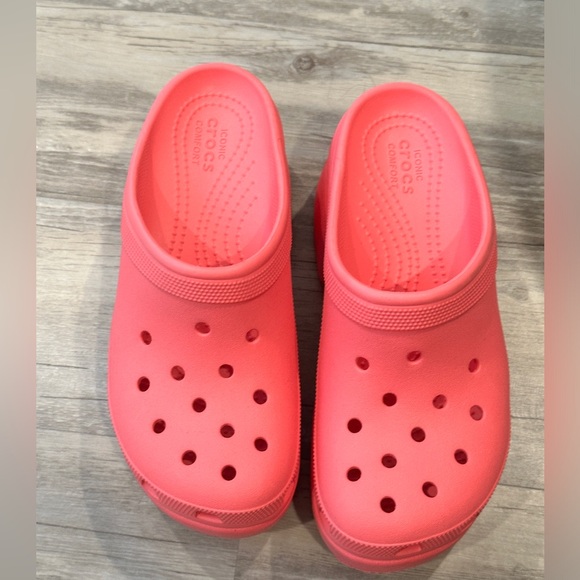 Crocs Siren Clog - Picture 1 of 5